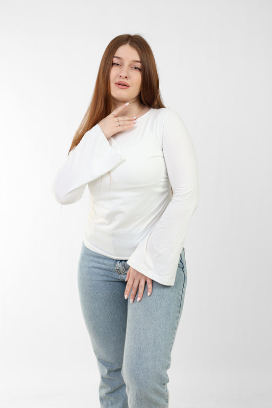 Round Neck Seamless Flare Sleeve Top