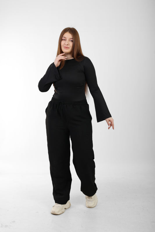 Round Neck Seamless Flare Sleeve Top